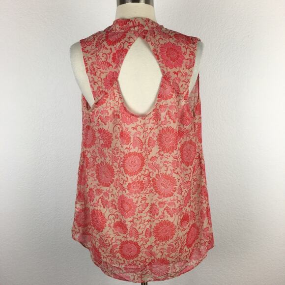 Cabi Vita Floral Draped Front Blouse size Small - Picture 6 of 6